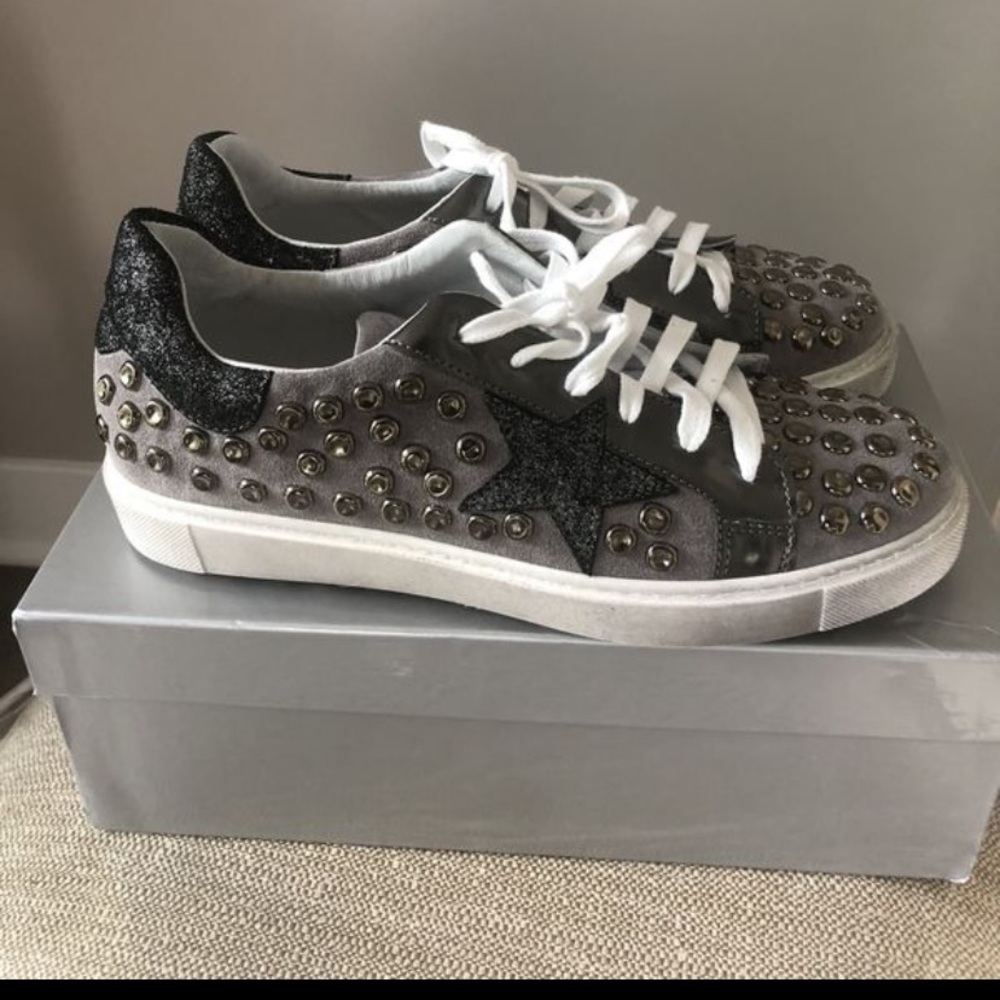 SMITH GREY VELUR SHARK SNEAKER SIZE 40 EU